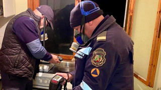 57 годишен химик е задържан в лаборатория за синтетични наркотици съобщават