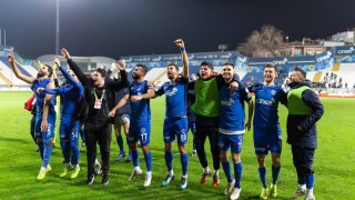 Националът Страхил Попов отново попадна в идеалния отбор на кръга