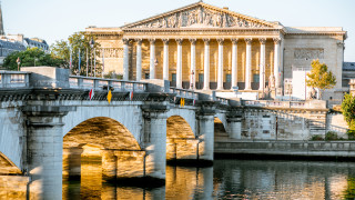 Долната камара на френския парламент одобри нов данък който ще