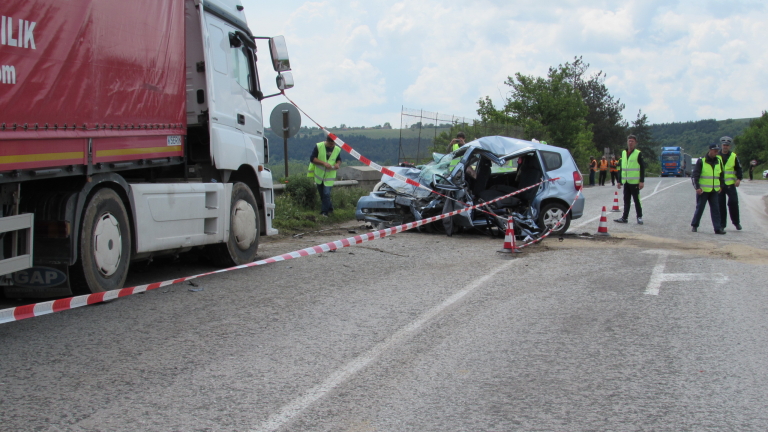 Тежка катастрофа на автомагистрала Тракия в района на гр. Раковски