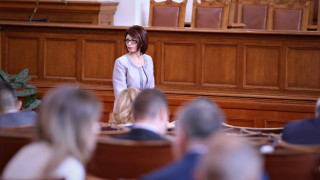 Председателят на парламентарната група на ГЕРБ Десислава Атанасова е убедена