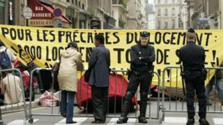 Стълкновения между емигранти и полиция във Франция