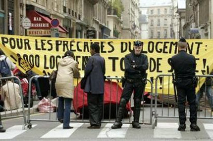 Стълкновения между емигранти и полиция във Франция