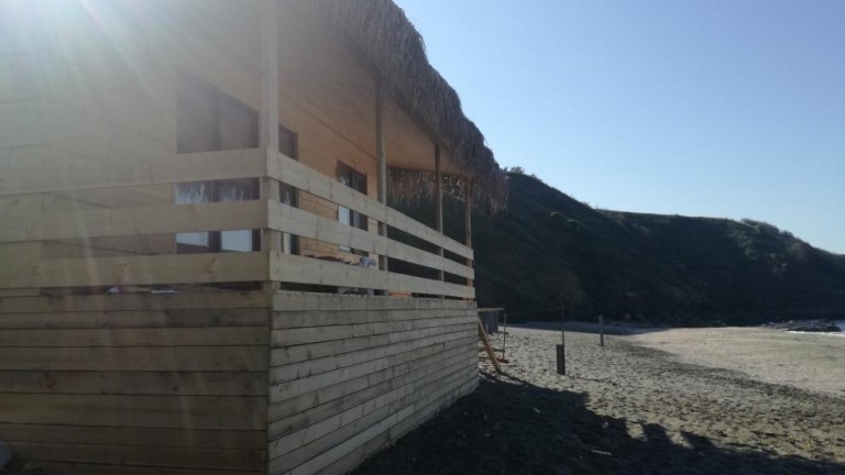 Строителните дейности на плаж Делфин са в съответствие с одобрената