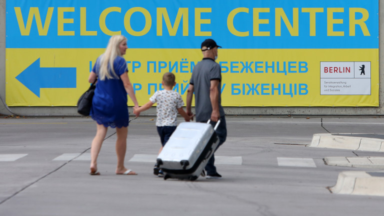 "Долна украинска нагла паплач": Скандал с третирането на бежанци от тур. агенция