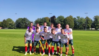 Юношеският национален отбор на България до 17 г постигна втора