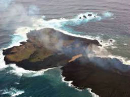 Новият вулканичен остров край Япония е нараснал 70 пъти