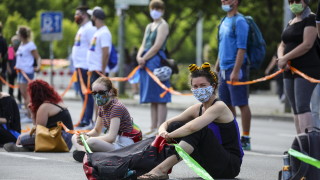 Германия може да въведе задължителни коронавирусни тестове за туристи които