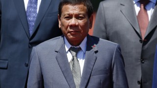 Президентът на Филипините Родриго Дутерте да спре войната срещу производството
