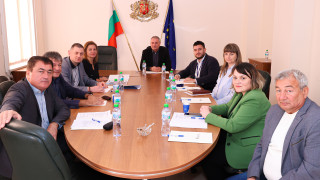 Министерството на младежта и спорта инициира работна среща с представители