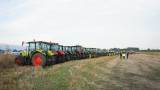  Тракторите остават на подстъпите към София, земеделци чакат информация от водачите си 