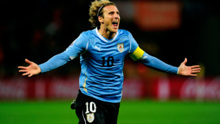 Бившият уругвайски национал Диего Форлан обяви че слага край на