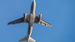 Двигател на български самолет се взриви във въздуха над Италия
