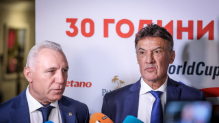 Часове след като заровиха томахавките Христо Стоичков и Борислав Михайлов