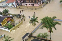  12 гинат при наводненията в Бразилия