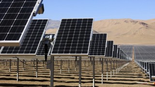 Египет откри първата си слънчева електроцентрала в отдалечен пустинен комплекс