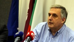 Ивайло Калфин: Проблем за цените на храните са картелните споразумения, не еврото