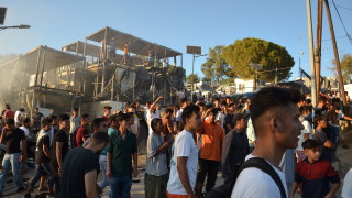 Гръцкото правителство обяви че има за цел да депортира 10