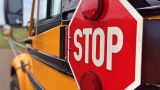 Камион блъсна училищен автобус в Австралия