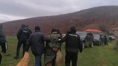 Заловиха беглеца, стрелял по съсед в Хасковско