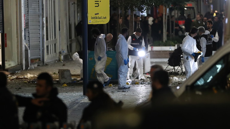 Турция съди 17 души за участие в атентата в Истанбул 