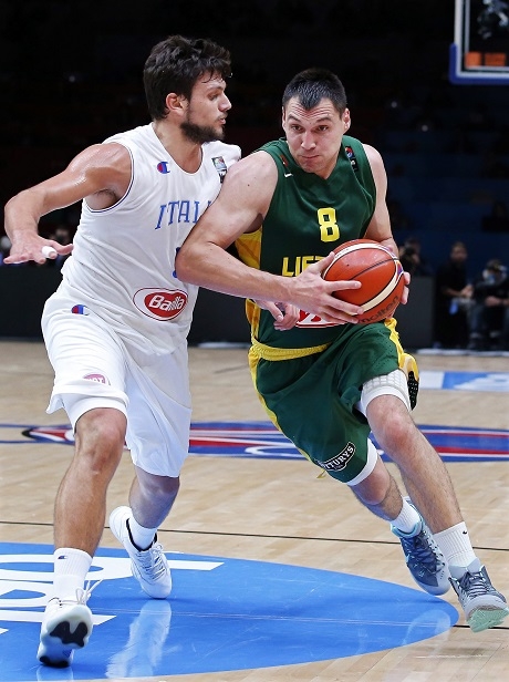 Литва на полуфинал след драма