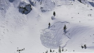 Лавина е затрупала този следобед група гръцки скиори и сноубордисти