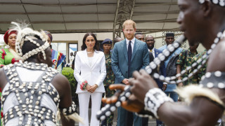 Крал Чарлз и принц Уилям - бесни на Хари и Меган заради Нигерия