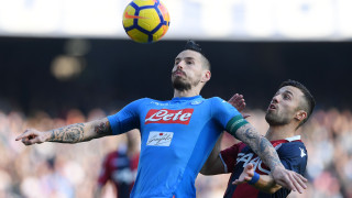 Халфът на Наполи Марек Хамшик е под въпрос за