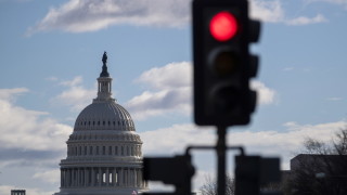 Републиканският губернатор на Северна Дакота Дъглас Бъргам обяви в понеделник