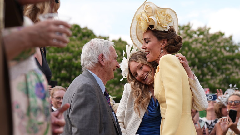 Защо Кейт Мидълтън извади обеците от сватбата си