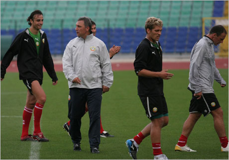 Стоичков: Бербатов остава капитан на националния отбор