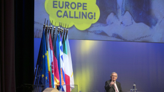 Никоя страна в Европа не може да съществува без ЕС, предупреди Юнкер