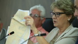 Комитова пита защо фирми поемат поръчки на хвърчащи листа