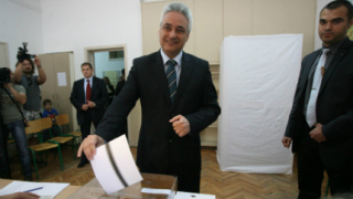 Гласувайте масово, за да няма манипулации, призова Марин Райков