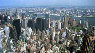 Броят на американците които планират да пътуват със самолет по