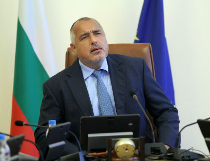 Борисов дава допълнителни пари само срещу оставката на министър