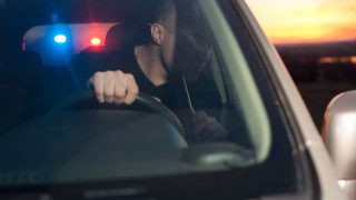 Шофьор на камион се нахвърли с юмруци върху колега на пътя