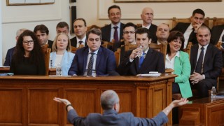 Не е воден разговор вицепремиерът и министър на финансите Асен