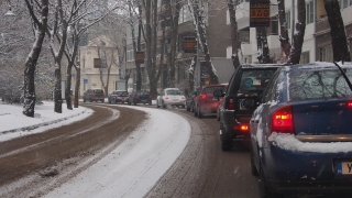 Жители на Асеновград се оплакват от блокирана улица в града