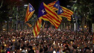 200 000 каталунци защитиха лидерите си в Барселона 