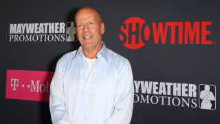 След като бе диагностициран с афазия миналата година Брус Уилис