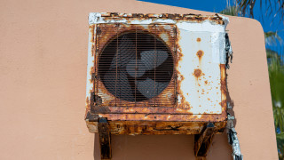 Докато климатичните промени повишават температурите по света търсенето на климатизация