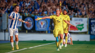 Треньорът на Левски Николай Костов ще освежи състава за