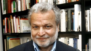 Турски писател идва у нас дни след референдума в родината му