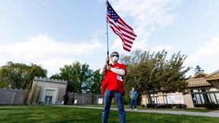 САЩ регистрираха 1894 нови смъртни случаи от коронавирус съобщи АП