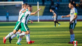 След една година прекарана в дублиращия отбор на Ботев Пловдив