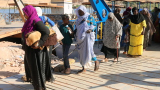 В суданската столица Хартум цари относително спокойствие във втория ден