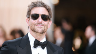 От повече от година вече знаем че Брадли Купър се