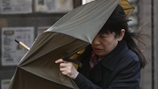Евакуация в Япония заради тайфун